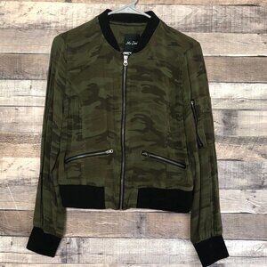 Me Jane Zip Up Jacket. Army Green Camouflage Design Size Medium